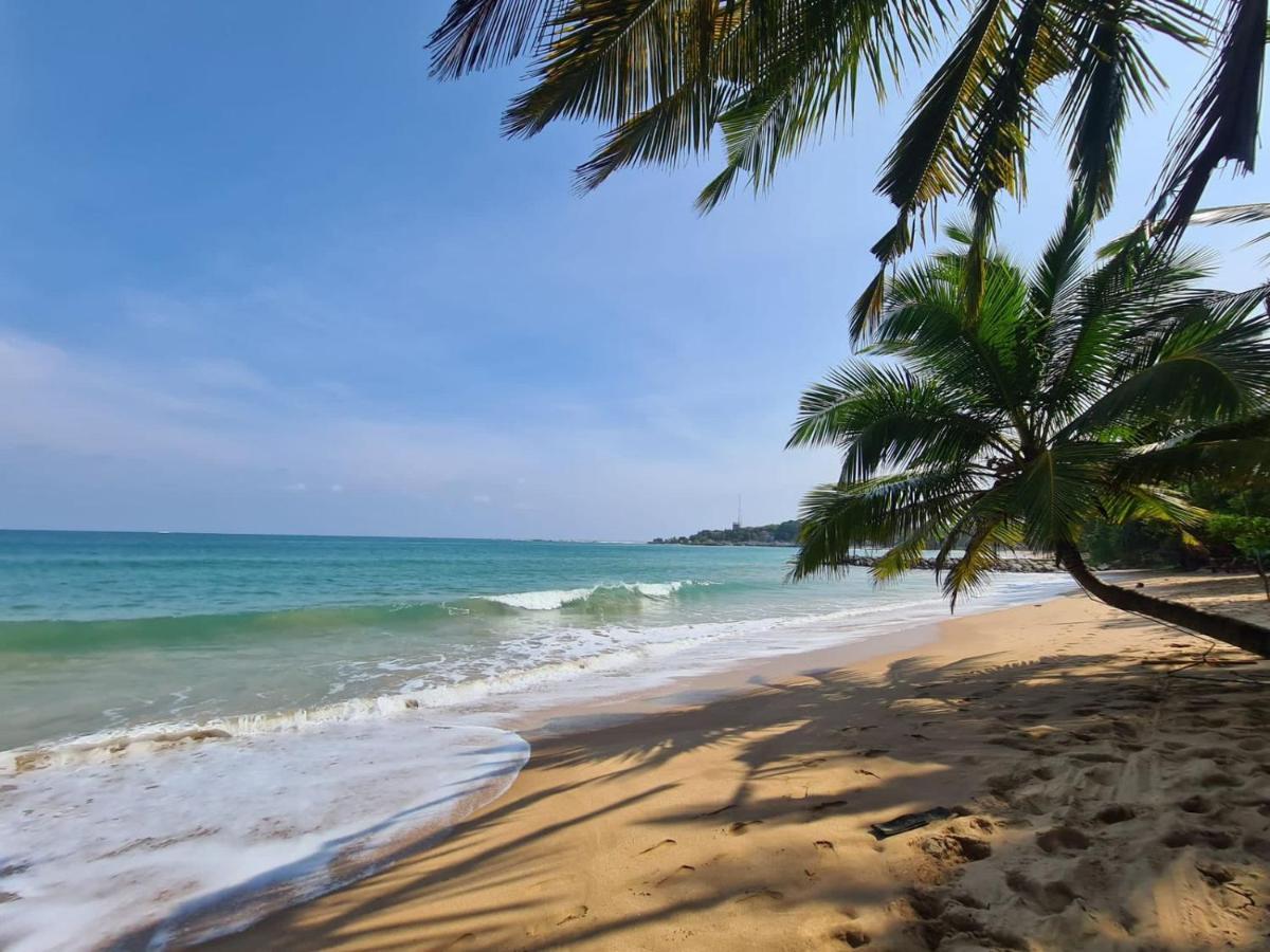 Frangipani Beach Villa Тангалла Экстерьер фото