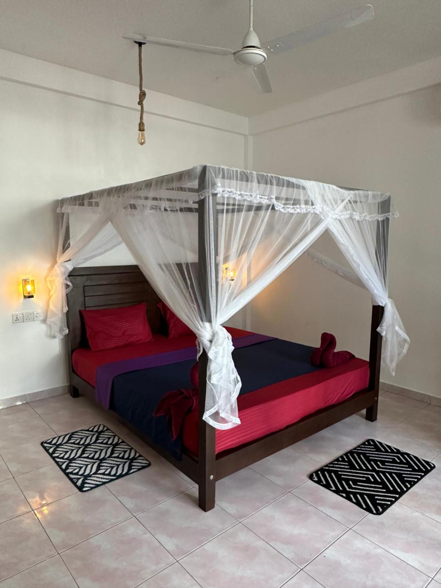 Frangipani Beach Villa Тангалла Экстерьер фото